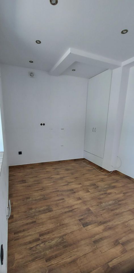 dom wolnostojący, 2 pokoje Biskupice, Biskupice. Zdjęcie 20
