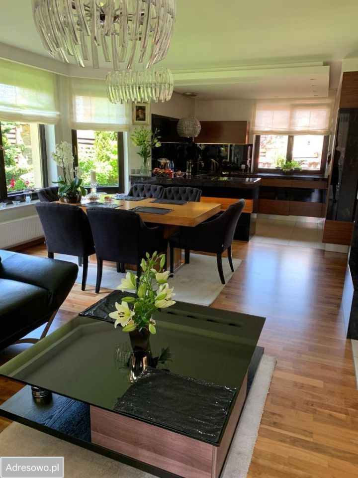 bliźniak, 5 pokoi Bibice, ul. Kwiaty Polne. Zdjęcie 2