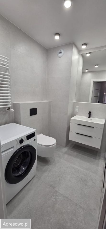 Mieszkanie 3-pokojowe Wrocław Śródmieście, ul. gen. Antoniego Madalińskiego. Zdjęcie 3