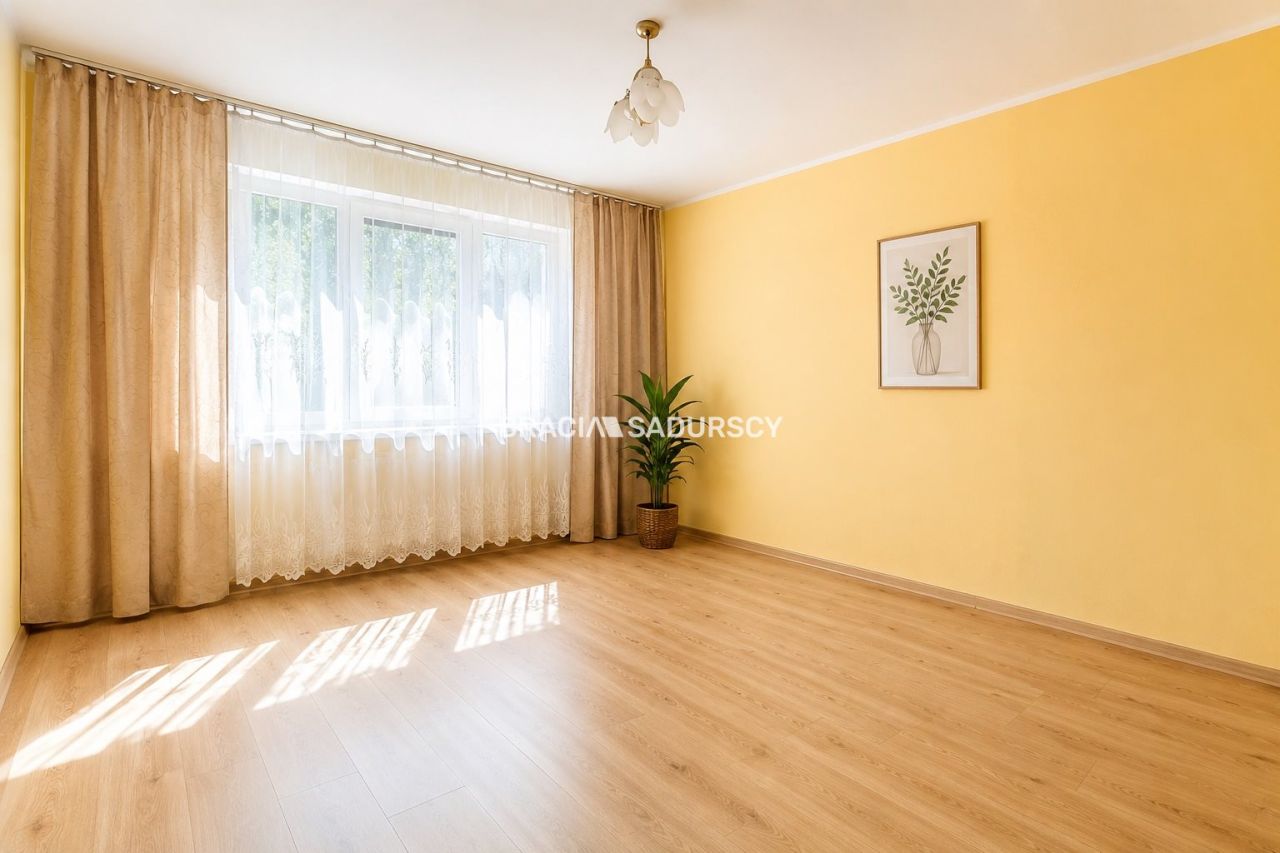 Mieszkanie 1-pokojowe Kraków Prądnik Czerwony, ul. Macieja Miechowity. Zdjęcie 1