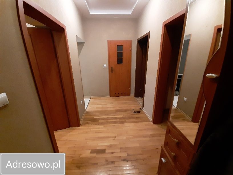 Pokój Dęblin Lotnisko, ul. płk. Pilota Jerzego Rogowskiego. Zdjęcie 7