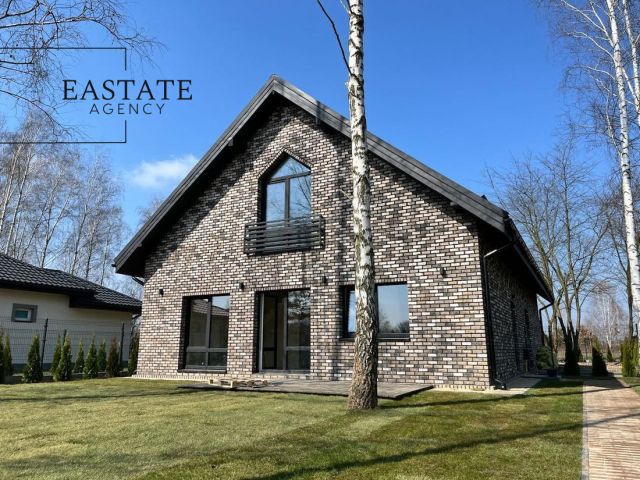 bliźniak, 4 pokoje Konstancin-Jeziorna. Zdjęcie 2