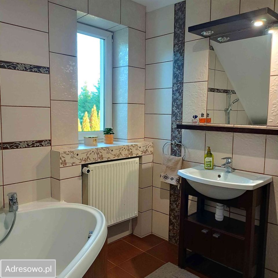 dom wolnostojący, 4 pokoje Waliły-Stacja. Zdjęcie 17