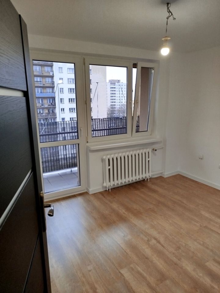 Mieszkanie 3-pokojowe Jastrzębie-Zdrój, ul. Kaszubska. Zdjęcie 3