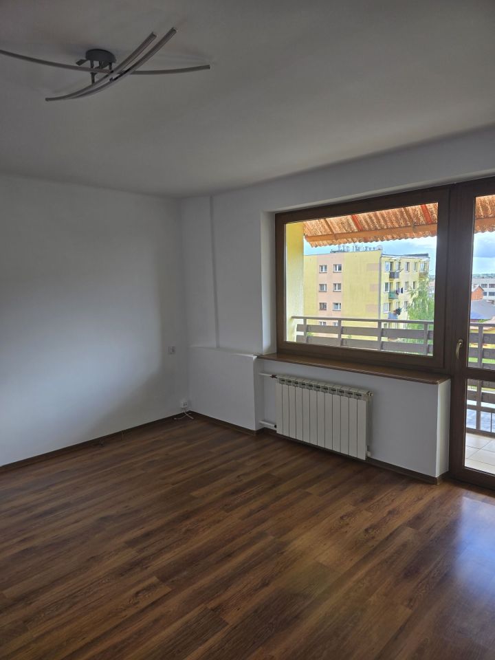 Mieszkanie 3-pokojowe Lipsko, ul. Boczna. Zdjęcie 1