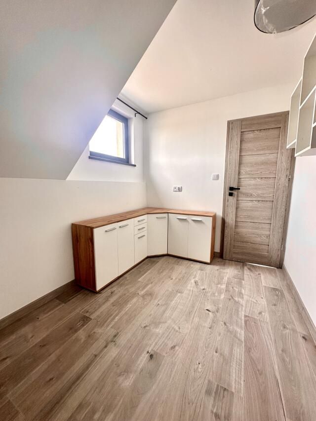 dom wolnostojący, 4 pokoje Spalona. Zdjęcie 10