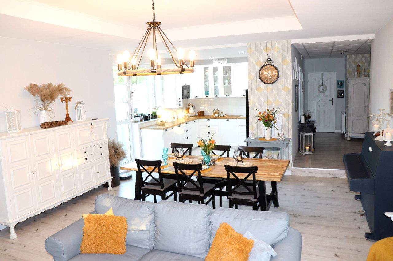 dom wolnostojący, 6 pokoi Strzeżenice. Zdjęcie 15