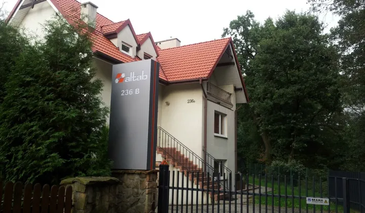 dom wolnostojący, 7 pokoi Kraków Krowodrza, ul. Zakopiańska