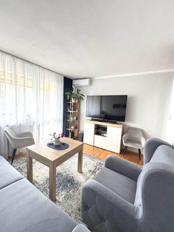 Mieszkanie 4-pokojowe Zielona Góra, ul. Węgierska. Zdjęcie 1