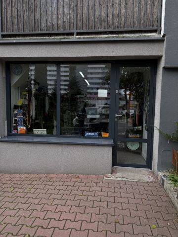 Lokal Katowice os. Tysiąclecia, ul. Tysiąclecia. Zdjęcie 1