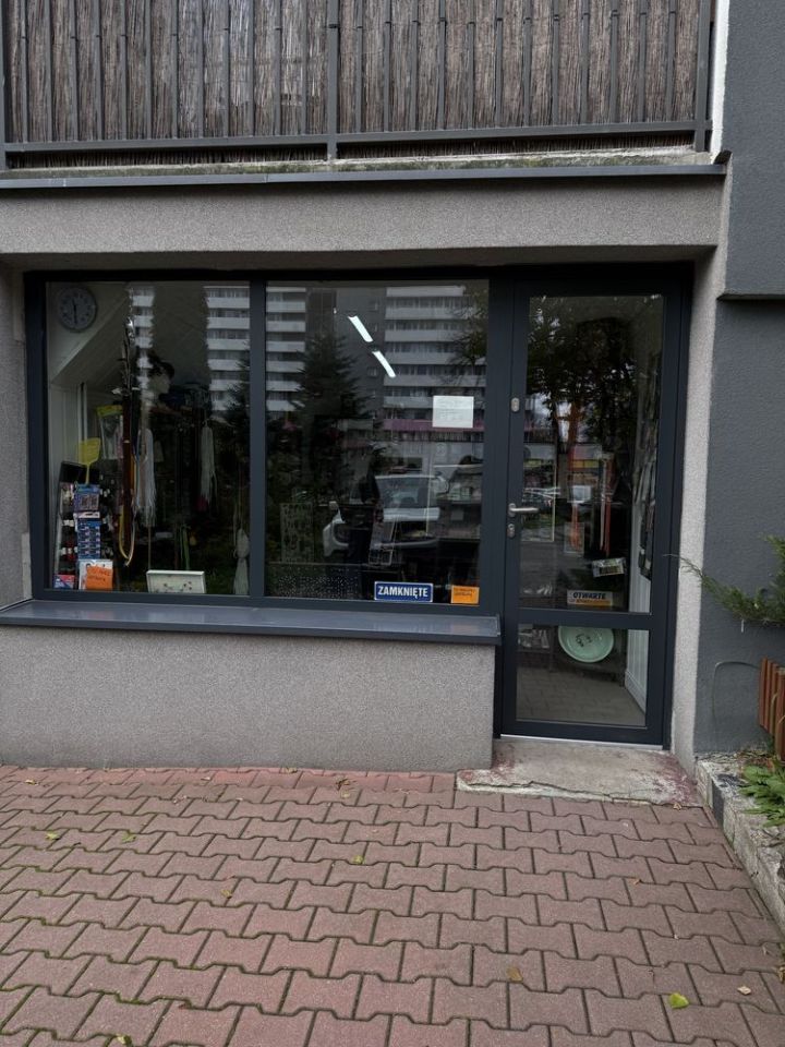 Lokal Katowice os. Tysiąclecia, ul. Tysiąclecia. Zdjęcie 1