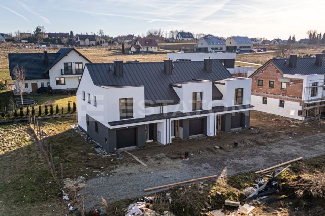 dom szeregowy, 4 pokoje Rzeszów, ul. Tarnopolska. Zdjęcie 3