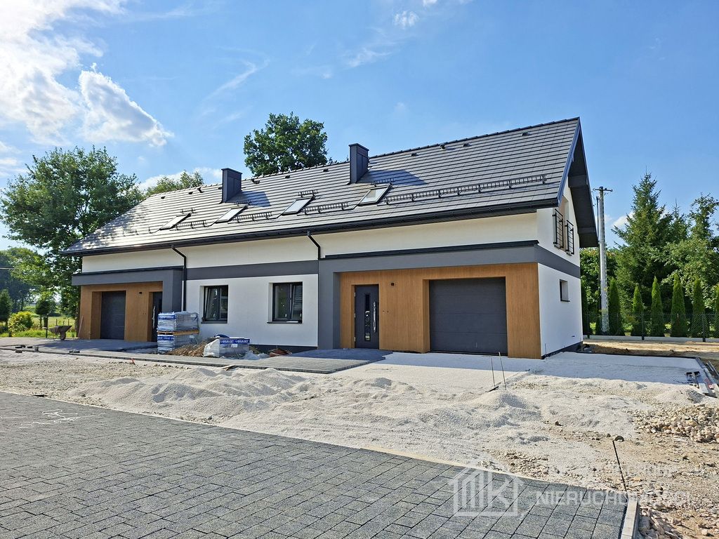 bliźniak, 5 pokoi Niepołomice. Zdjęcie 2