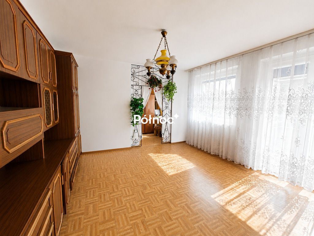 Mieszkanie 3-pokojowe Grodków, ul. Bolesława Chrobrego. Zdjęcie 1