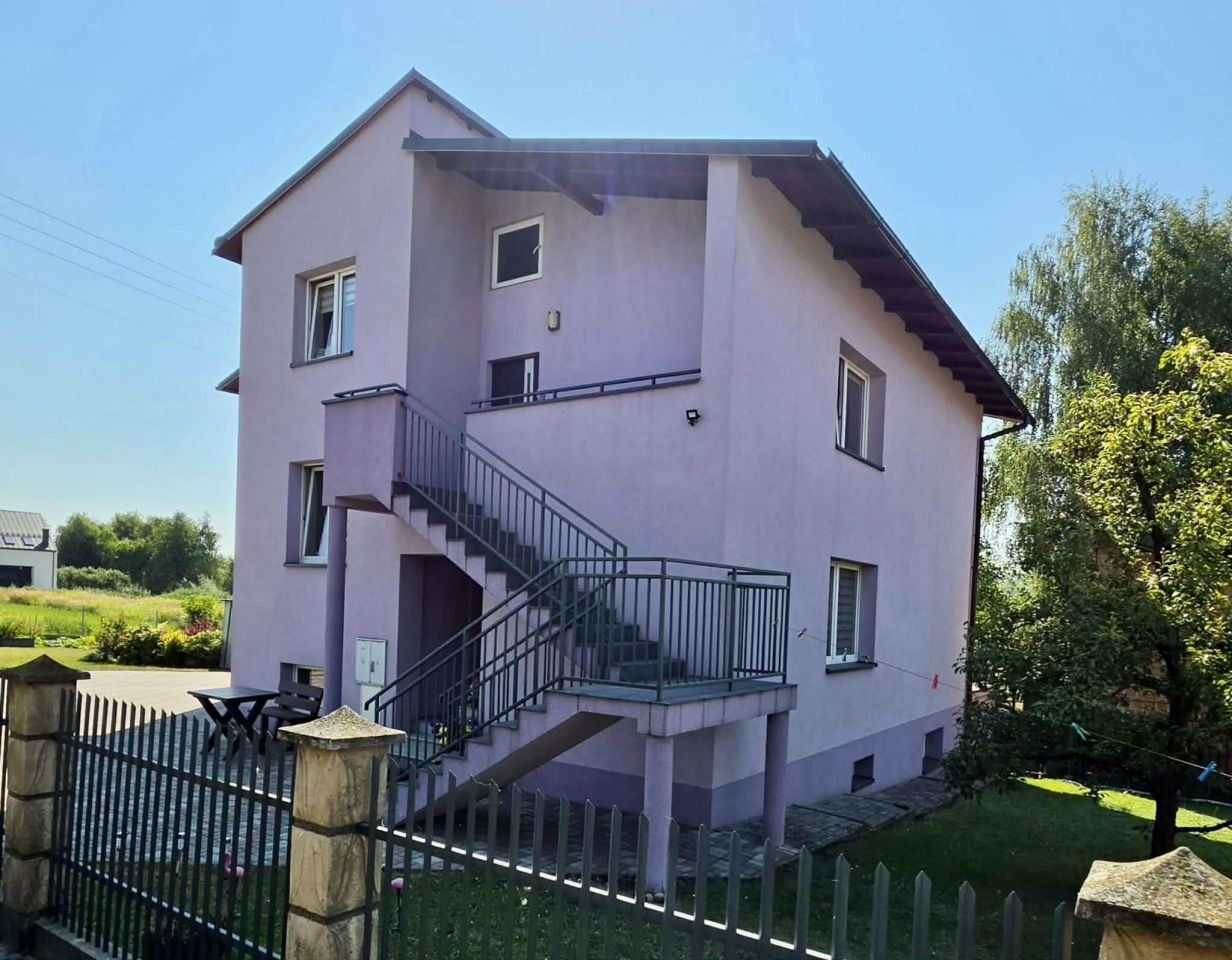 budynek wielorodzinny, 8 pokoi Krasne Jawornik. Zdjęcie 2