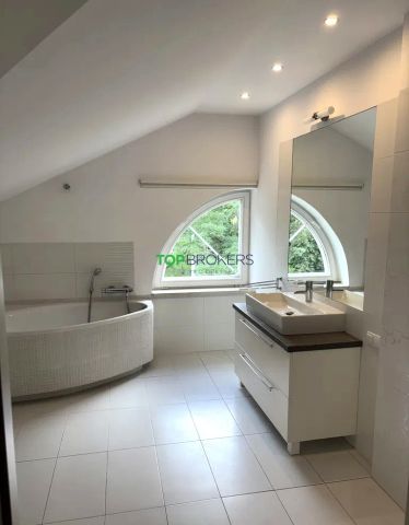 dom wolnostojący, 13 pokoi Warszawa Wawer. Zdjęcie 11