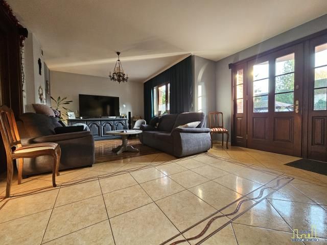 dom wolnostojący, 5 pokoi Mochy, ul. 3 Maja. Zdjęcie 4