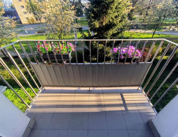 Mieszkanie 2-pokojowe Częstochowa Tysiąclecie, al. Aleja Armii Krajowej. Zdjęcie 4