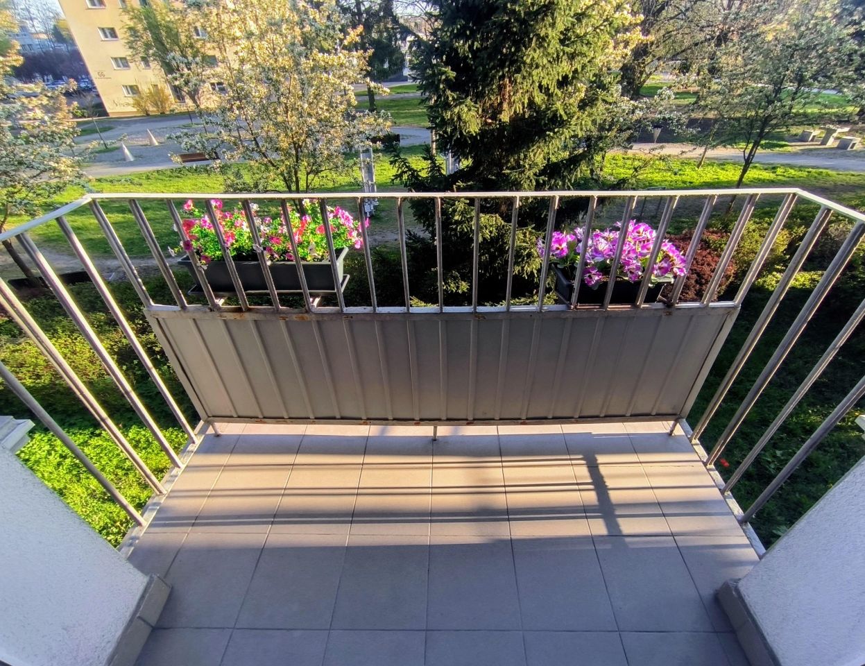 Mieszkanie 2-pokojowe Częstochowa Tysiąclecie, al. Aleja Armii Krajowej. Zdjęcie 4