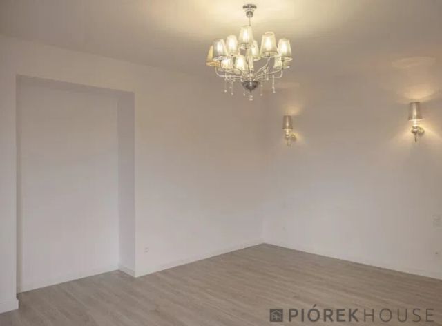 Mieszkanie 3-pokojowe Warszawa Śródmieście, ul. Chmielna. Zdjęcie 2