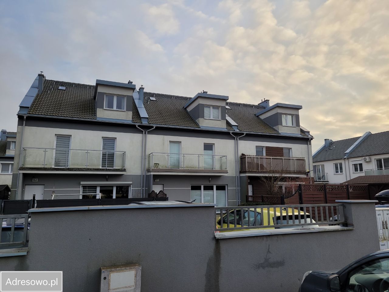 dom szeregowy, 4 pokoje Plewiska. Zdjęcie 1