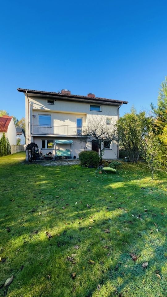 dom wolnostojący, 5 pokoi Bełchatów. Zdjęcie 2