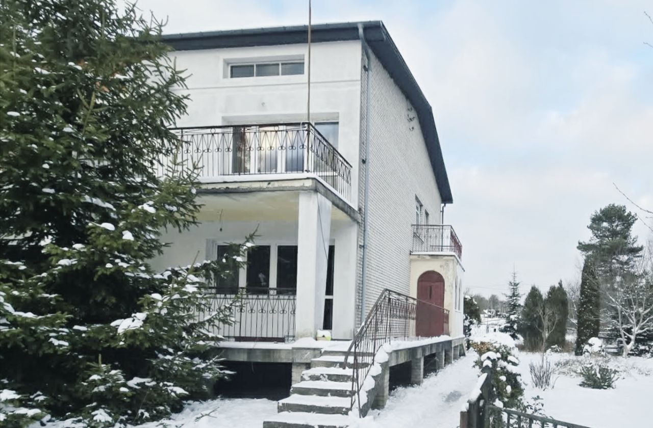 bliźniak, 3 pokoje Gilów, Gilów. Zdjęcie 2