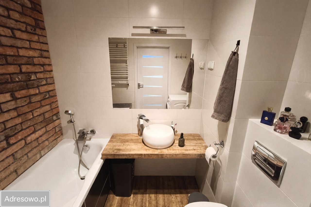 Mieszkanie 2-pokojowe Jaroty, ul. Bartąska. Zdjęcie 4