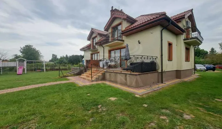 bliźniak, 8 pokoi Panieńszczyzna