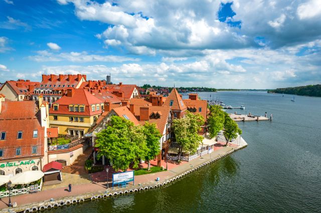 Mieszkanie 2-pokojowe Mikołajki, pl. Wolności. Zdjęcie 1