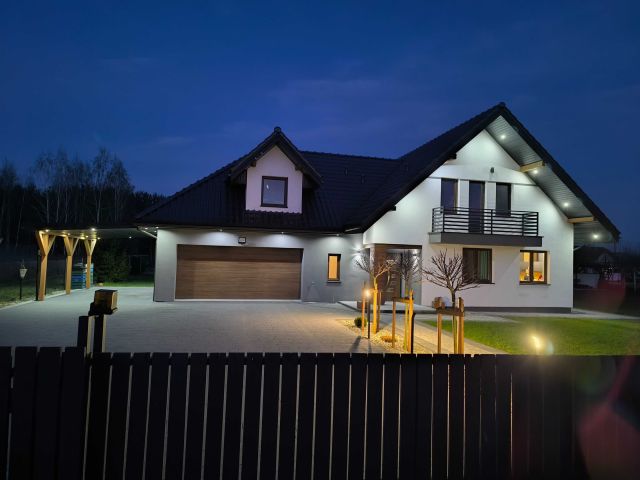 dom wolnostojący Krzyżówki. Zdjęcie 1