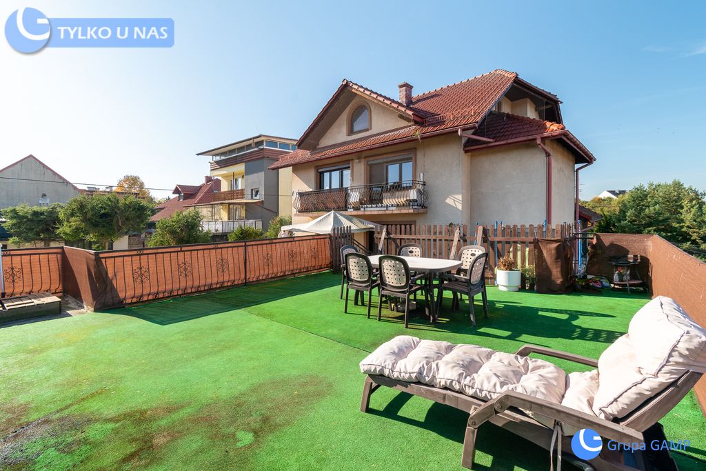 dom wolnostojący, 12 pokoi Czarnochowice. Zdjęcie 4