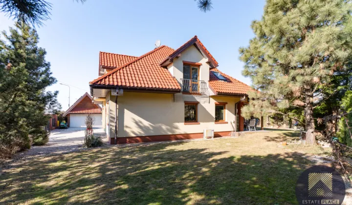 dom wolnostojący, 5 pokoi Stanisławów Pierwszy, ul. Słoneczna