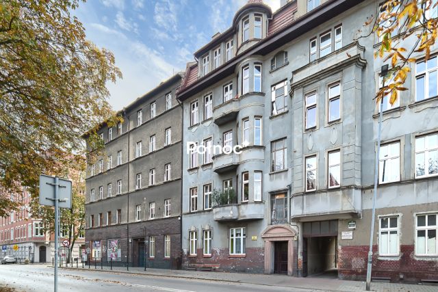 Mieszkanie 3-pokojowe Bytom, pl. Powstańców Śląskich. Zdjęcie 18