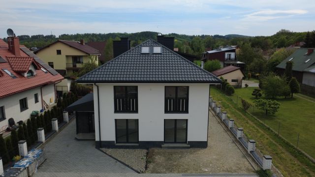dom szeregowy, 4 pokoje Stary Sącz Podmajerz, ul. Jana Pawła II. Zdjęcie 1