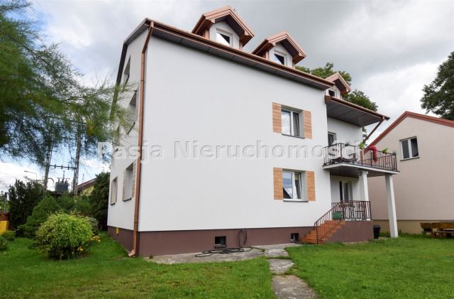 dom wolnostojący, 8 pokoi Płock Radziwie, ul. Górka. Zdjęcie 1