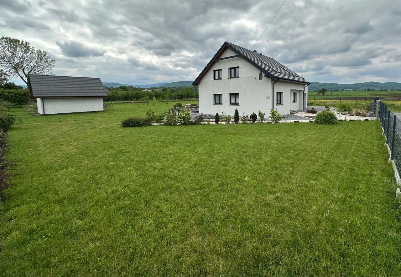 dom wolnostojący, 8 pokoi Pieszyce, ul. Nadbrzeżna. Zdjęcie 3