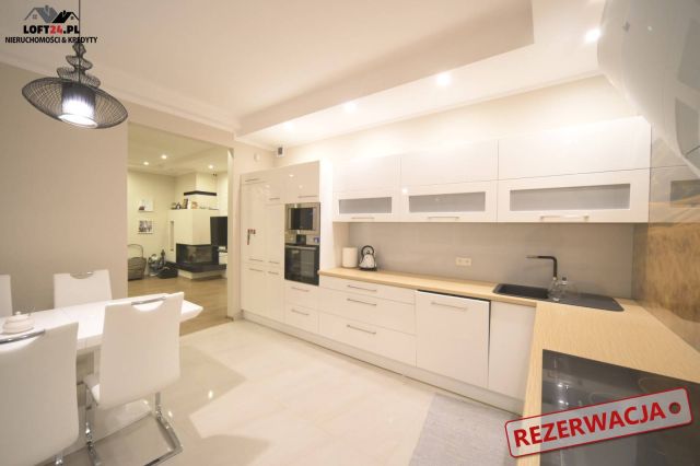 dom wolnostojący, 9 pokoi Obora. Zdjęcie 1