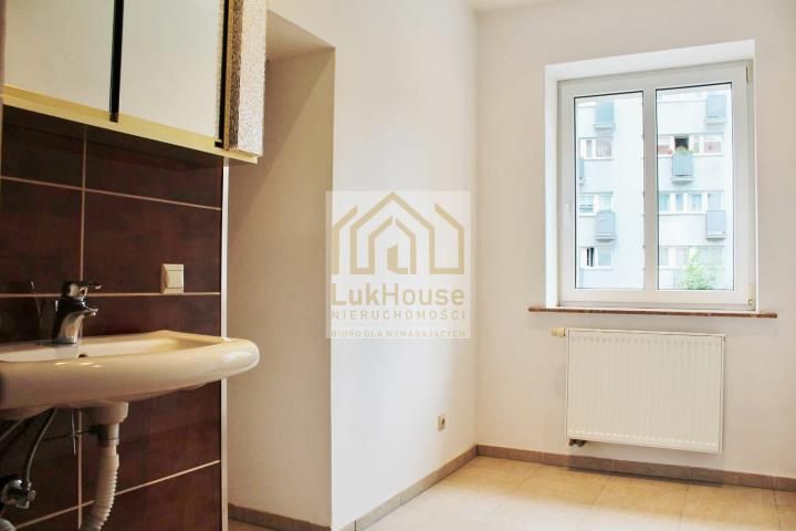 Mieszkanie 3-pokojowe Bytom Śródmieście, ul. Powstańców Warszawskich. Zdjęcie 6