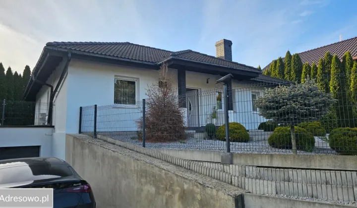 dom wolnostojący, 4 pokoje Gogołowa, ul. Cicha