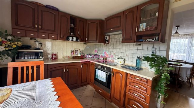 dom wolnostojący, 5 pokoi Poręba, ul. Barbórki. Zdjęcie 10