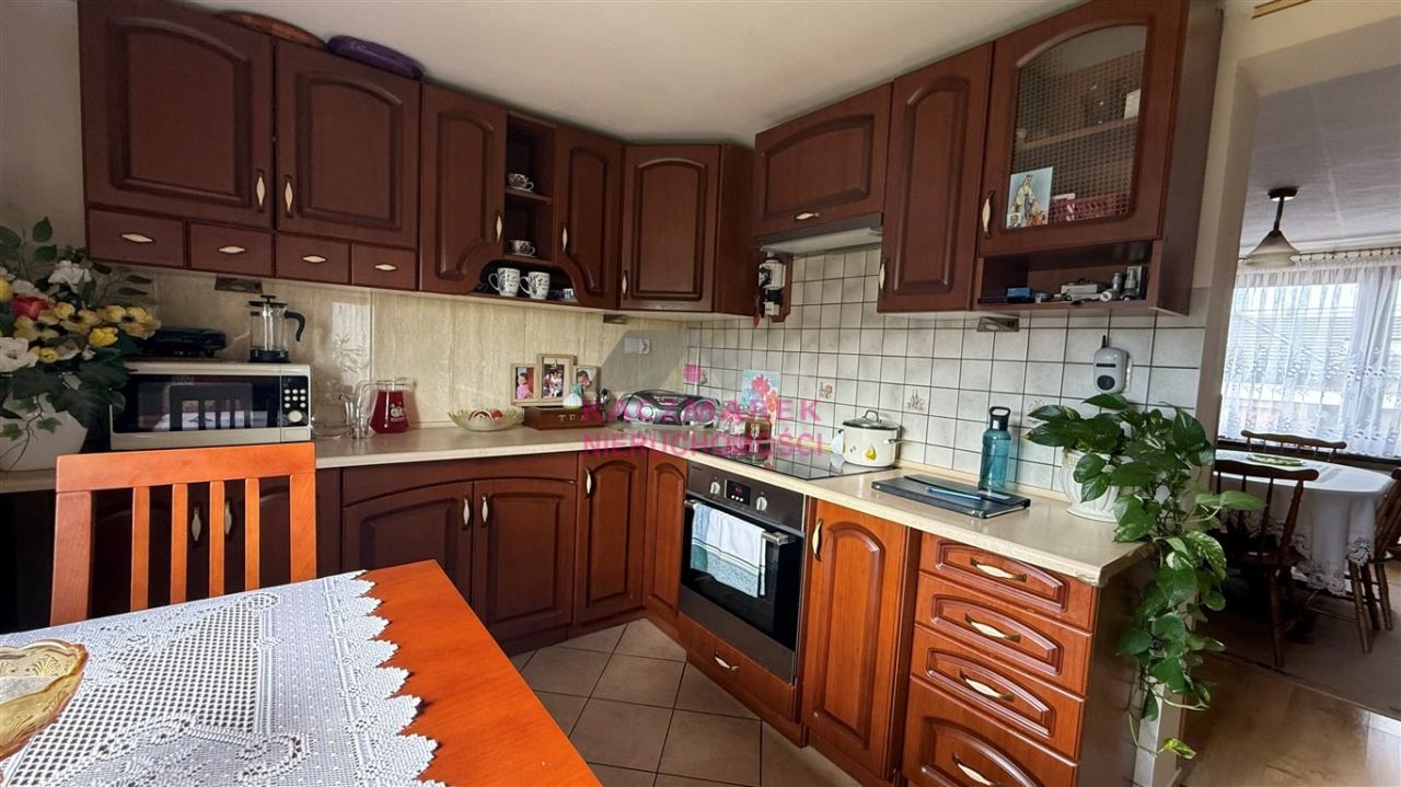 dom wolnostojący, 5 pokoi Poręba, ul. Barbórki. Zdjęcie 10