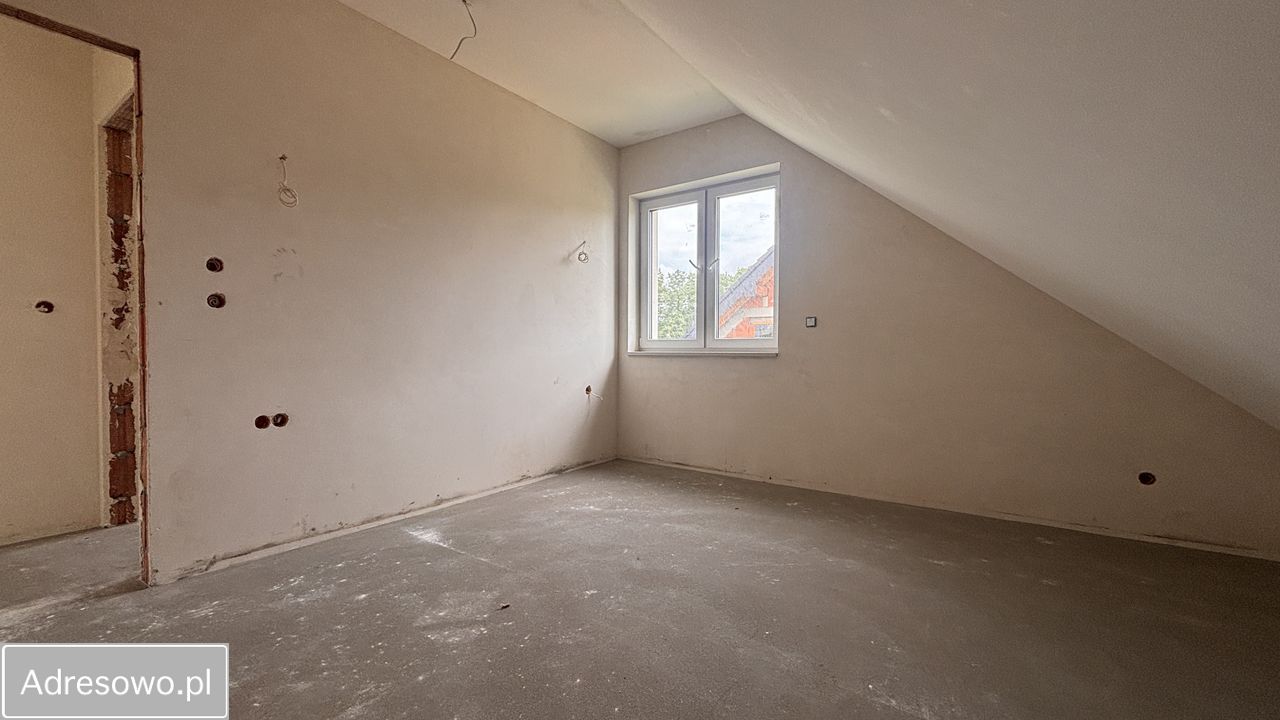 dom wolnostojący, 4 pokoje Brynek. Zdjęcie 14