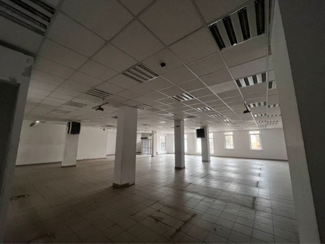 Nieruchomość komercyjna Pionki, pl. Konstytucji 3 Maja. Zdjęcie 1