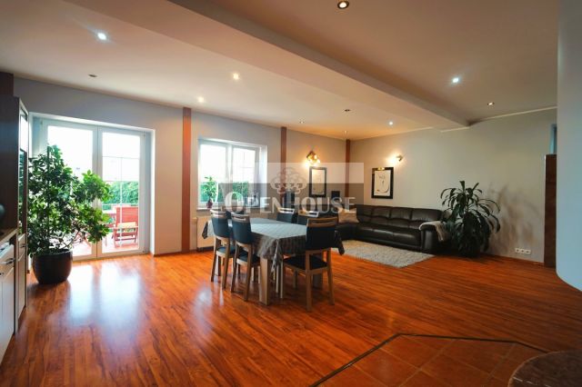 dom wolnostojący, 8 pokoi Bucze. Zdjęcie 7