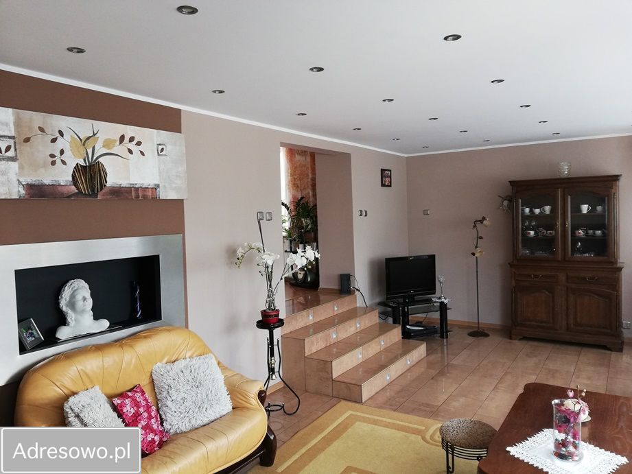 dom wolnostojący, 5 pokoi Górzno, ul. ks. Śmigockiego. Zdjęcie 2