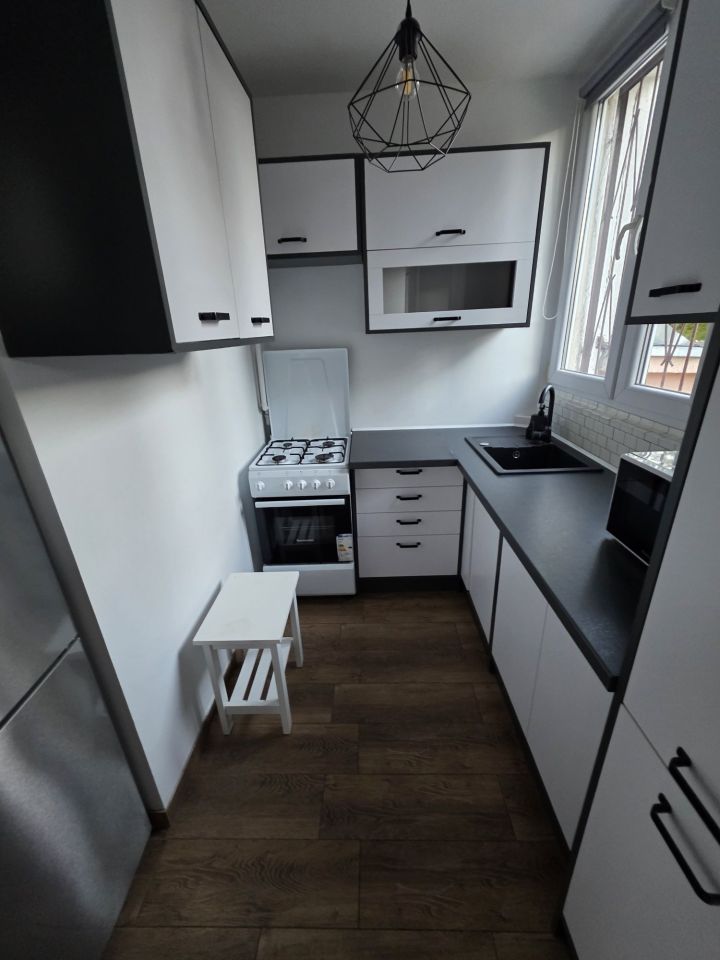 Mieszkanie 3-pokojowe Łódź Dąbrowa, ul. Lucjana Rydla. Zdjęcie 3