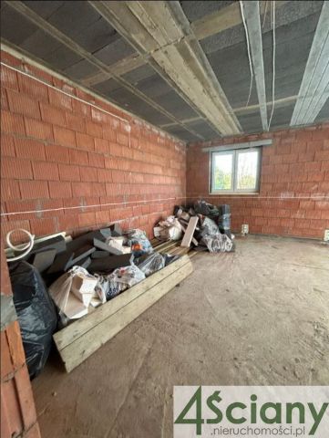 dom wolnostojący, 4 pokoje Rusiec. Zdjęcie 9
