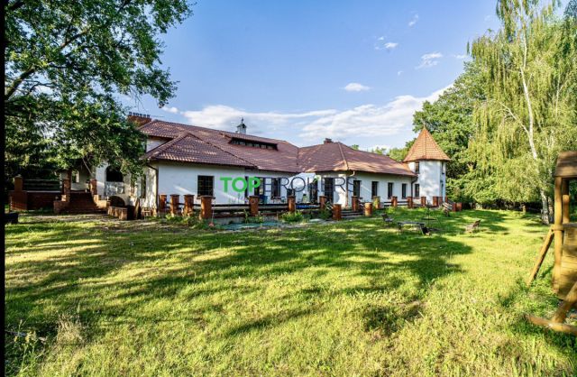 dom wolnostojący, 21 pokoi Milanówek. Zdjęcie 18