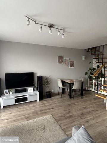 Mieszkanie 3-pokojowe Turka, ul. Berberysowa. Zdjęcie 1